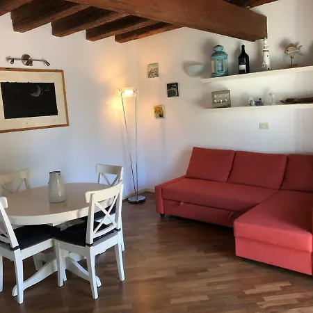 Romagnoli Apartment *